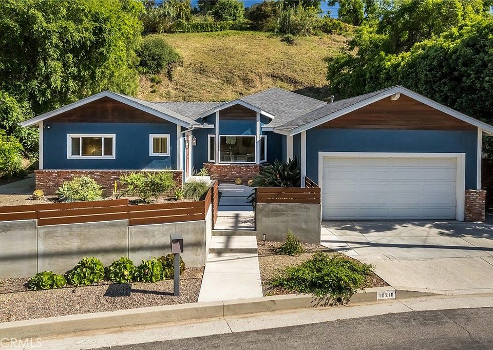 1st image of 10210 La Canada Way