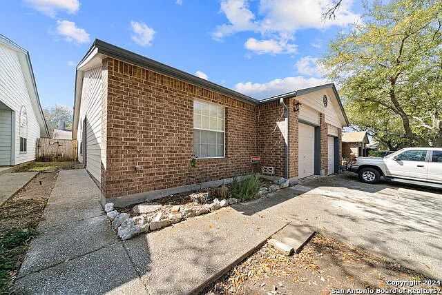 2 bed, 2.0 bath, 1238 sqft, $1,550 — Photo 4