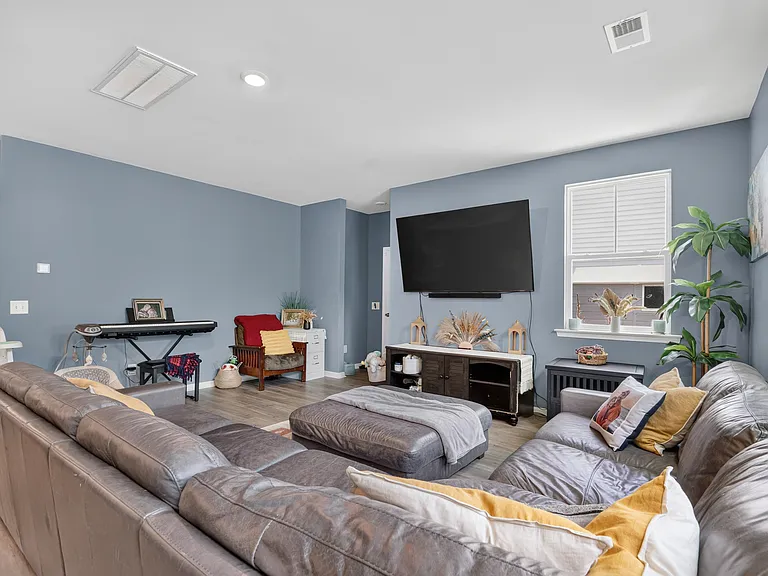164 Garden Lily Ln — Photo 4