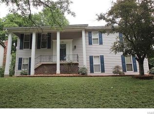 1151 Great Falls Ct, Ballwin, MO 63021