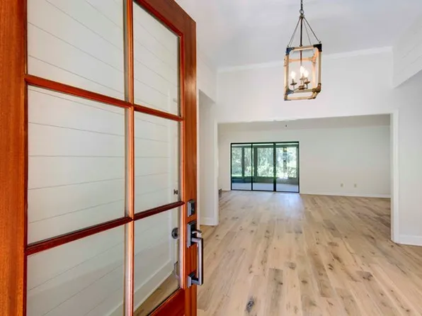 107 Palm Dr, Saint Simons Island, GA 31522
