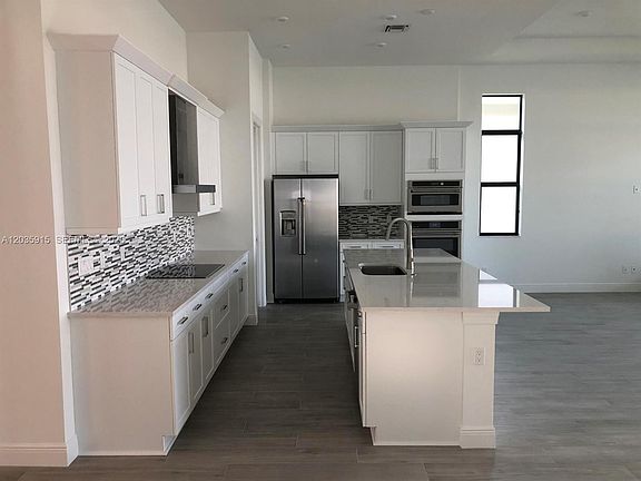 3rd image of 9488 SW Pepoli Way
