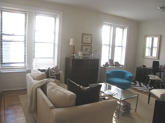 Rented by Metropolitan Equities | media 1