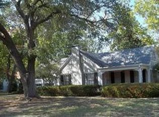 905 E Melton St, Longview, TX 75602