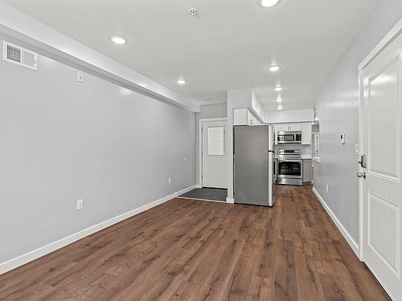 3rd image of 2044 N Carlisle St #A