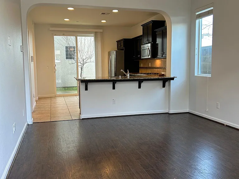1594 Mosaic Way — Photo 8