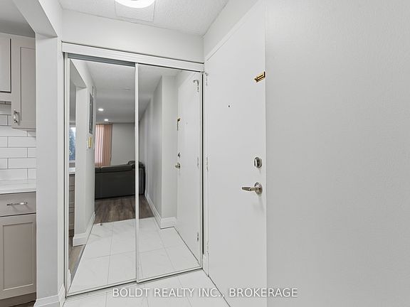 3rd image of 264 Grantham Ave #107