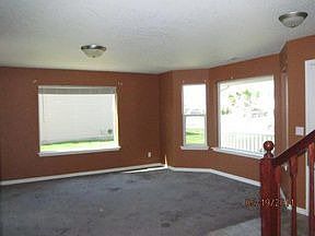 2nd image of 829 N Douglas Ct