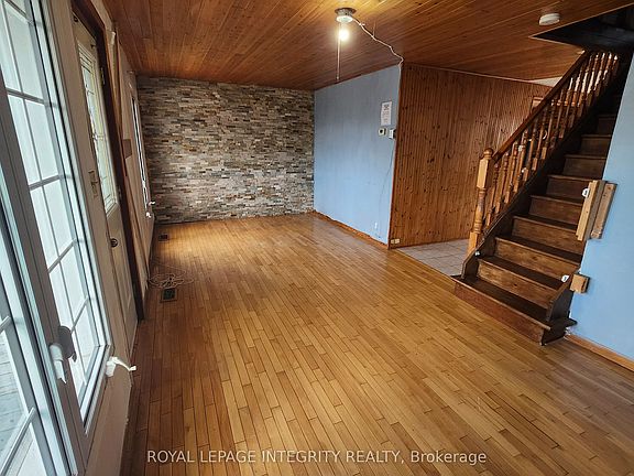 4th image of 360 9th St W