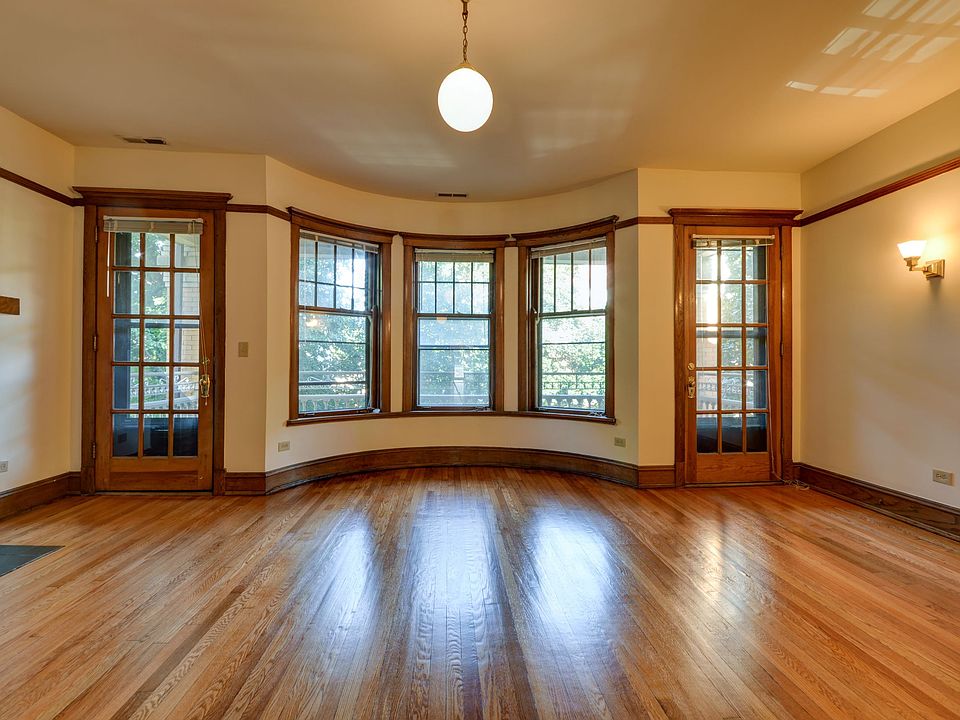 1st image of 3920 N Janssen Ave #2baa6216e