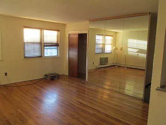 Rented by Windsor Homes Realty Corp | media 12