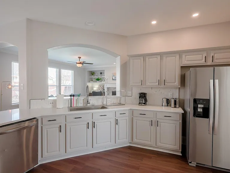 2808 Wales Ct — Photo 9