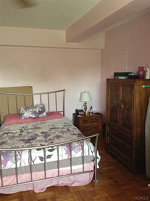Sold by Besmatch Real Estate Inc | media 14