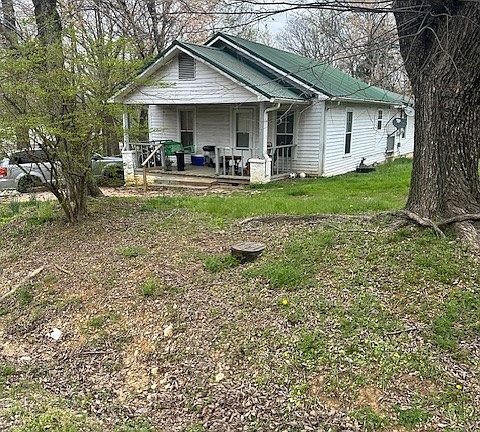 2nd image of 117 Kentucky Ave N