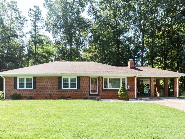 1072 Oakleigh Ave, Appomattox, VA 24522