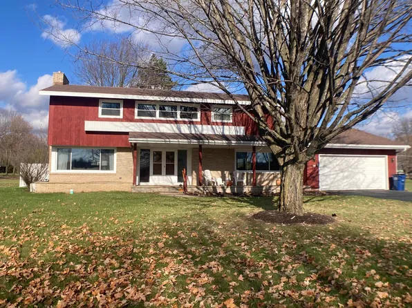 504 Sunrise Rd, Tigerton, WI 54486