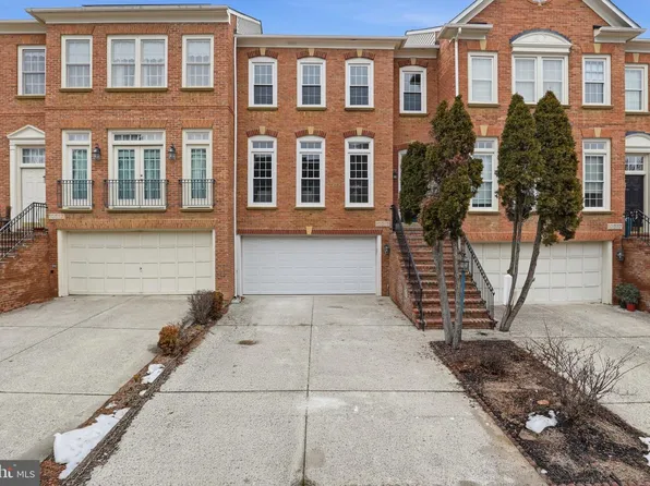 10515 Sunny Brooke Ln, Potomac, MD 20854