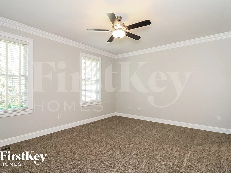 20 Evergreen Dr — Photo 6