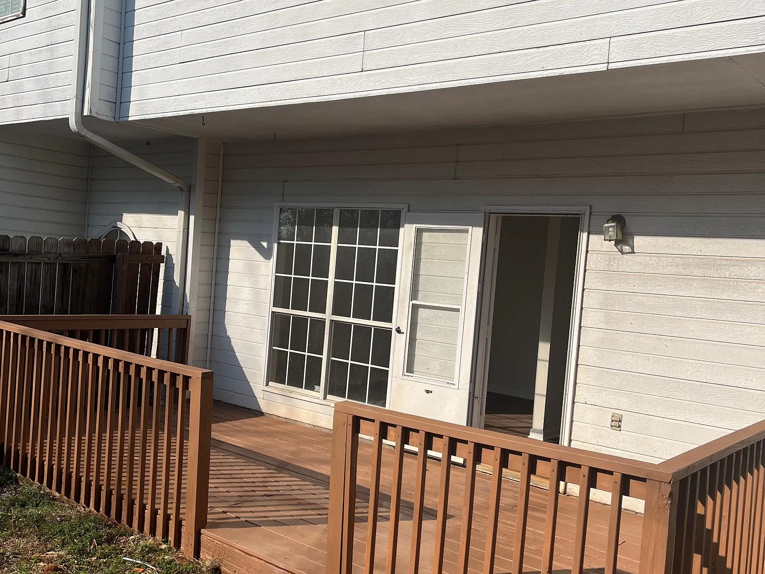 106 Sommersby Dr — Photo 4