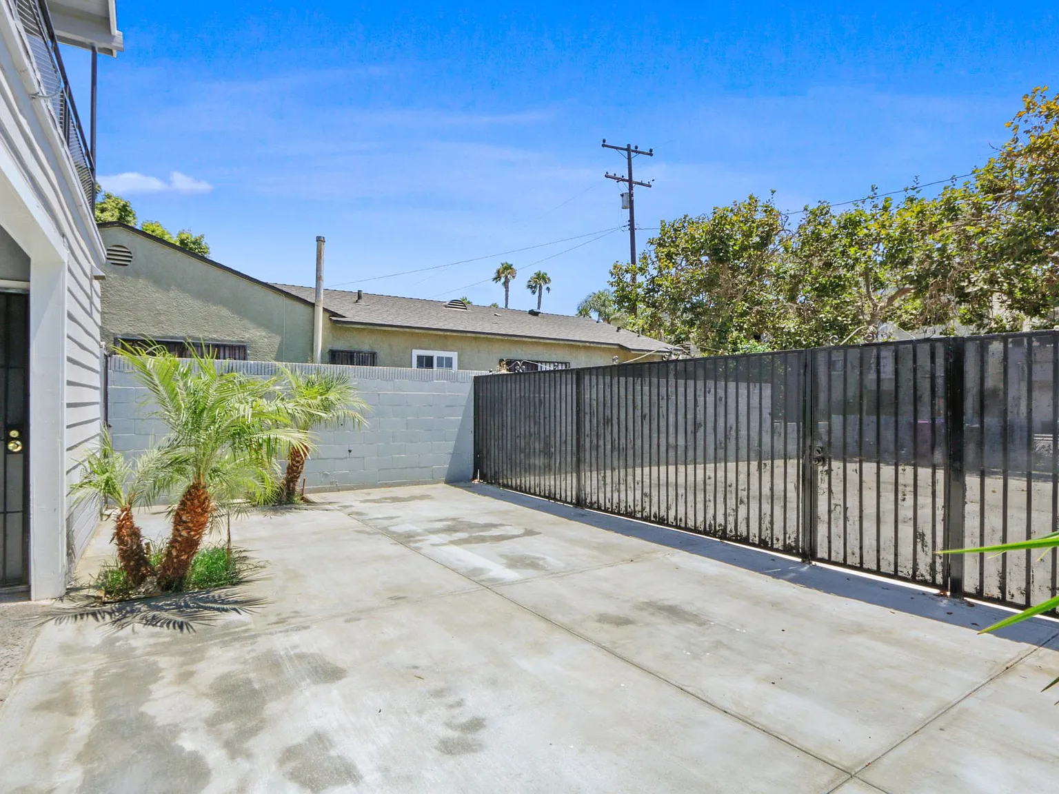 3 bed, 1.5 bath, $2,900 — Photo 3