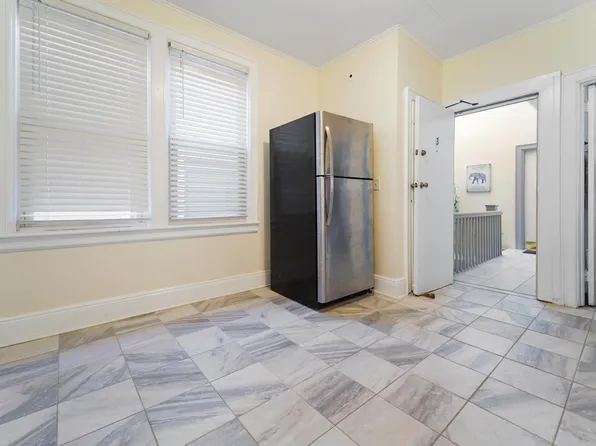 43 East 36th Street image 2 of 15