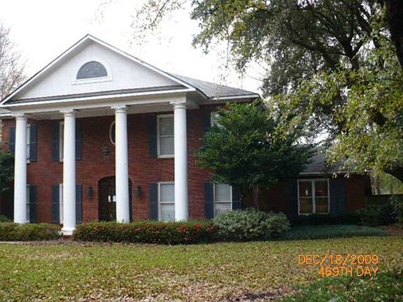 2nd image of 2604 Charleston Oaks Dr W