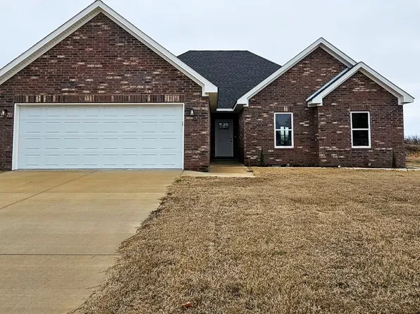 102 Clearwater Dr, Brookland, AR 72417