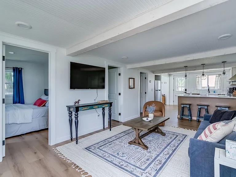 105 Brown Shores Rd — Photo 14