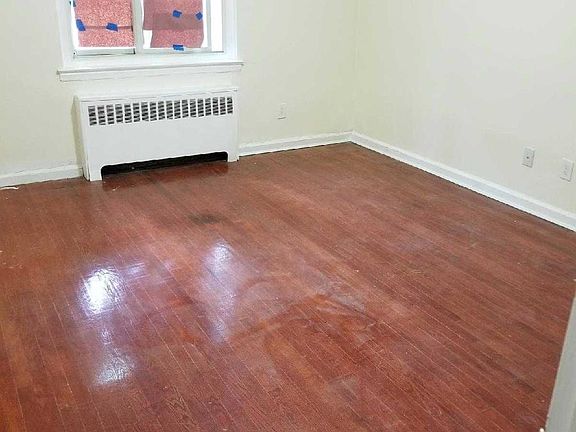 2 of 2 bedrooms