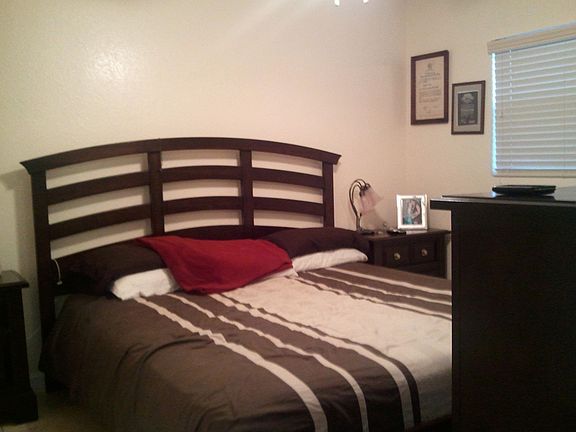 4th image of 305 Grinnell St #C302