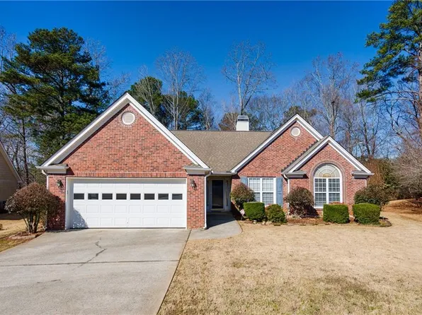 215 Morning Glen Dr, Suwanee, GA 30024