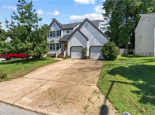 978 Bent Branch Ln, Newport News, VA 23608