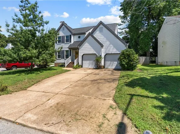 978 Bent Branch Ln, Newport News, VA 23608