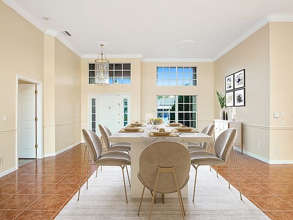 3rd image of 15412 Briarcrest Cir