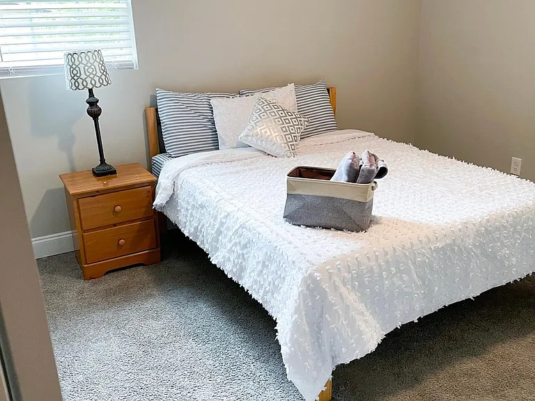 Sahara Dr SW — Photo 7