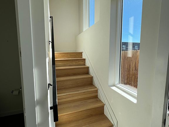 5th image of 1284 N Osceola St