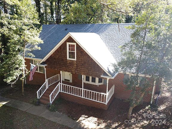 5th image of 7226 Ashbourne Ln