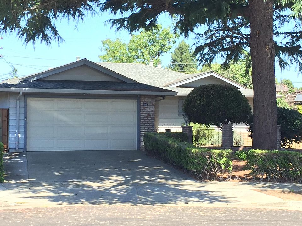 1st image of 1067 Hamshire Ct