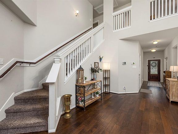 5th image of 4618 Crescent Lake Cir