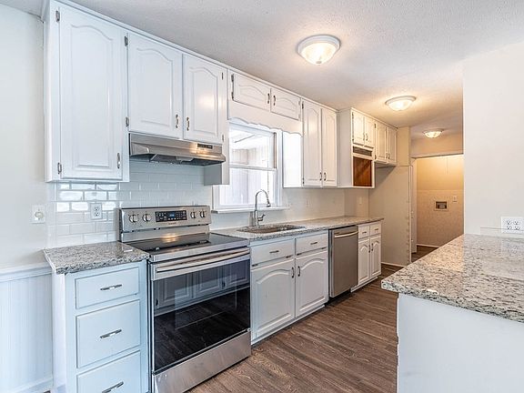 4th image of 145 Island Creek Dr NE