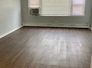 246 S Maplewood Ave #8, Melrose Park, IL 60164