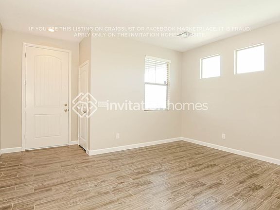 3rd image of 2815 S 95th Dr