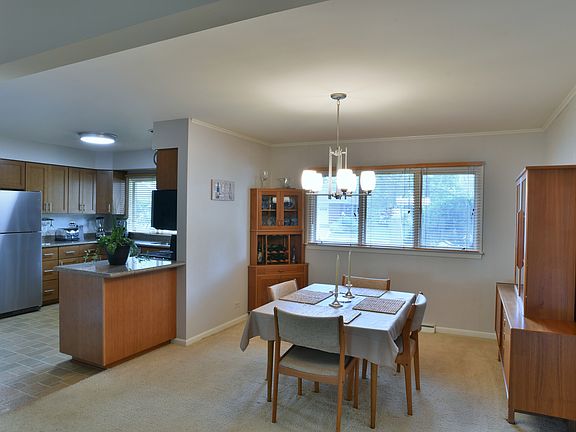 5th image of 5401 Franklin Ave