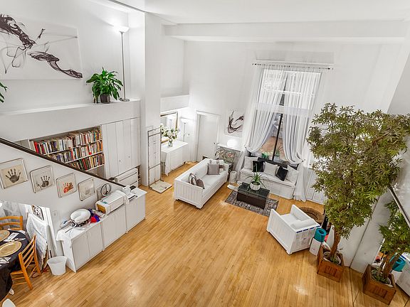 4th image of 148 W 23rd St APT 1H