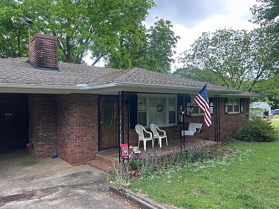 Front Porch
138 Detter Rd, Canon