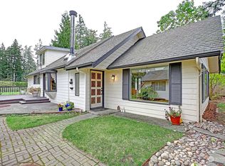 391 E Cambrae Dr, Camano Island, WA
