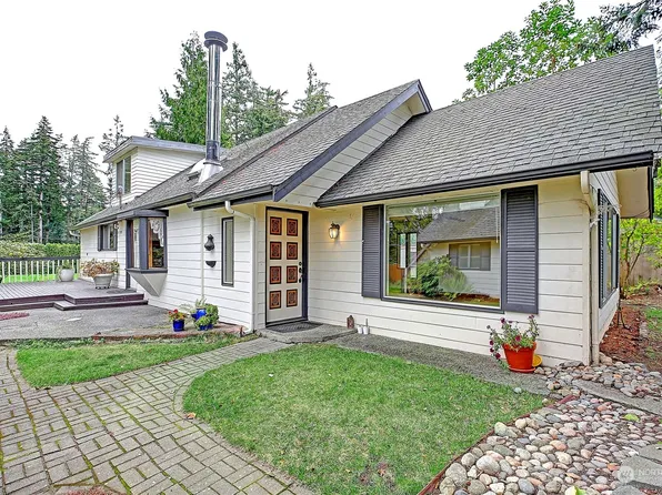 391 E Cambrae Dr Drive, Camano Island, WA 98282