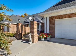 1130 Savannah Glenn Ln, Sevierville, TN 37862