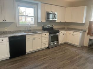 387 Branch Ave FLOOR 1, Providence, RI 02904