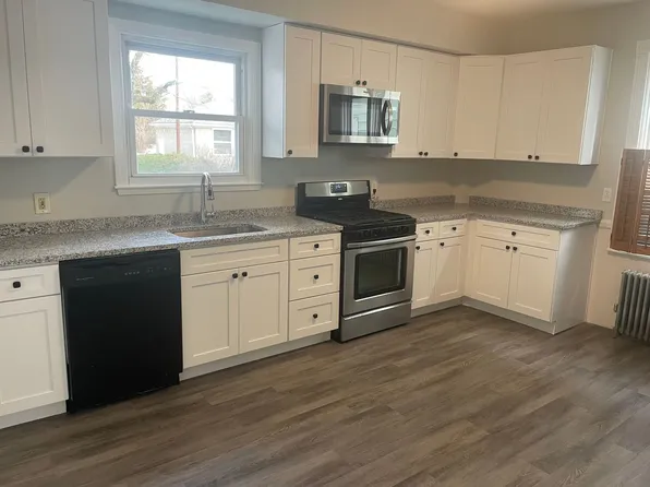 387 Branch Avenue, 387 Branch Ave Floor 1, Providence, RI 02904